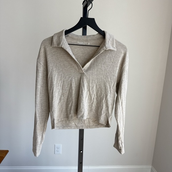 Abercrombie & Fitch Tops - Abercrombie & Fitch top size XS